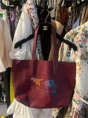 COACH REXY & CARRIAGE TOTE 🦖🦖
